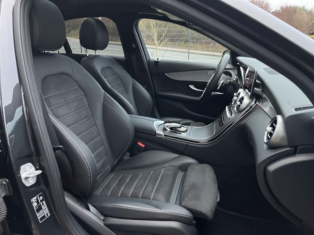 Mercedes-Benz C 300 2020