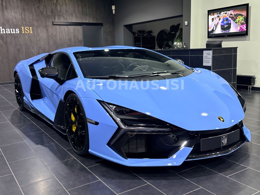 Lamborghini Revuelto 2025