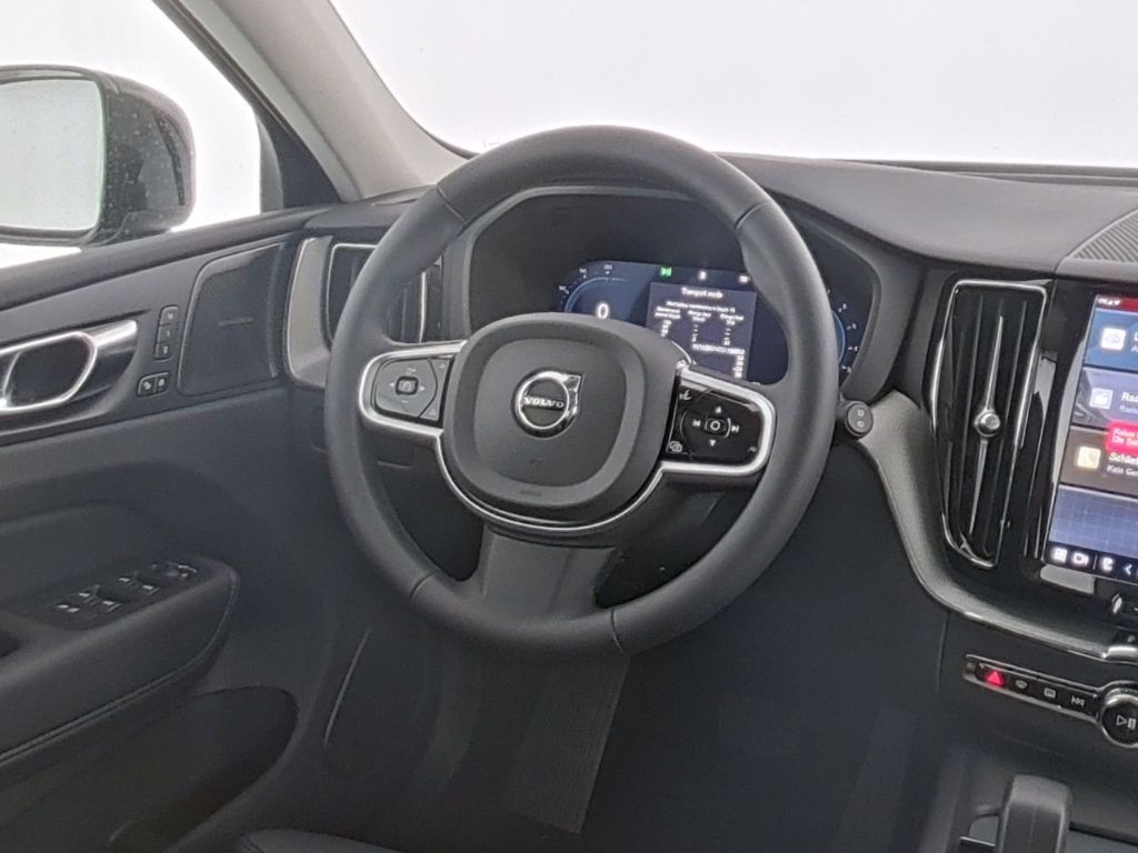 Volvo XC60 2025