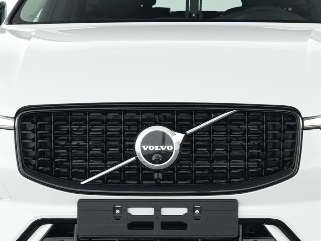 Volvo XC60 2025