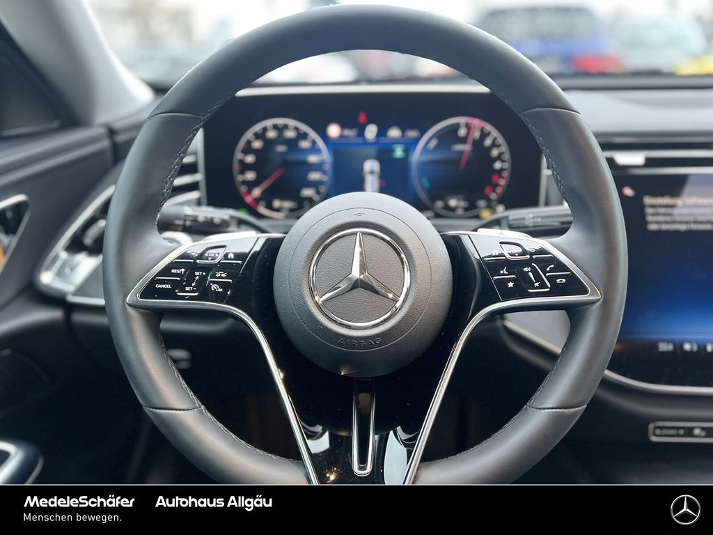 Mercedes-Benz E 300 2024