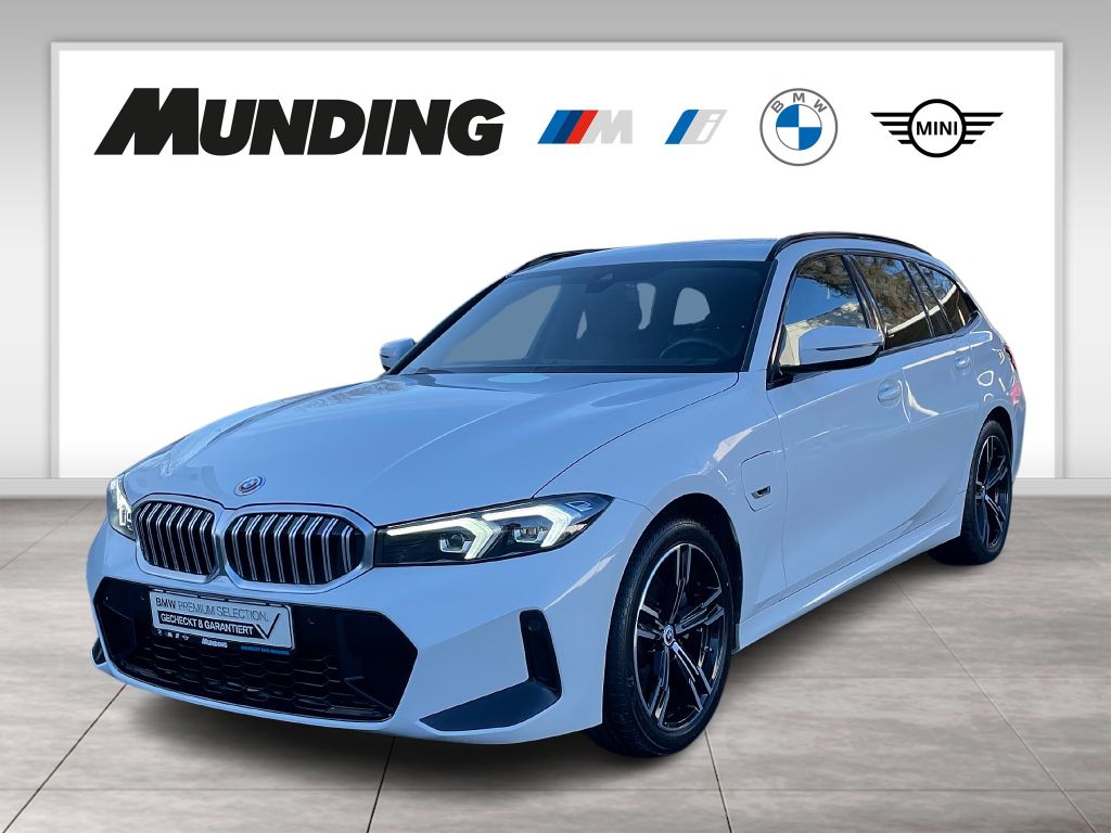 BMW 330 2022
