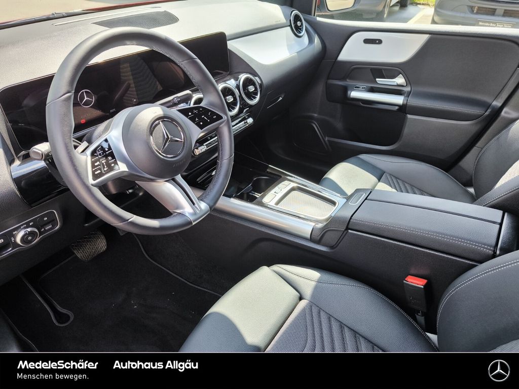 Mercedes-Benz B 220 2024