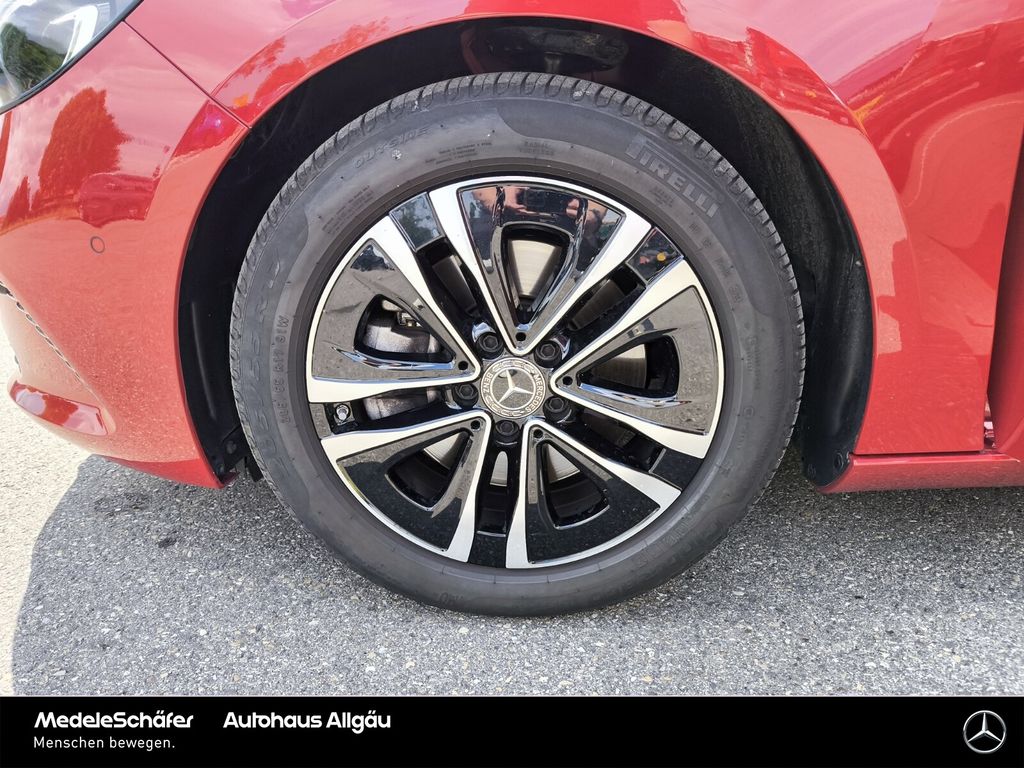 Mercedes-Benz B 220 2024