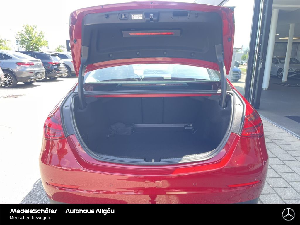 Mercedes-Benz C 200 2024