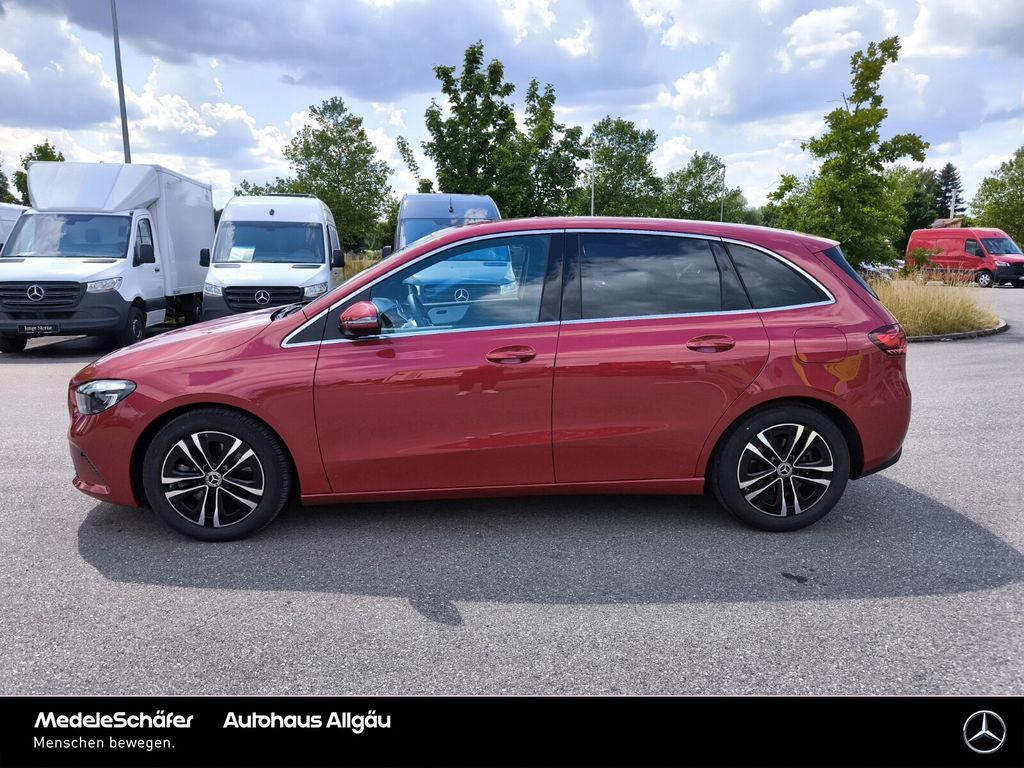 Mercedes-Benz B 220 2024