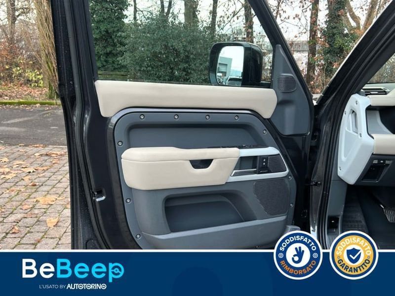 Land Rover Defender 2022