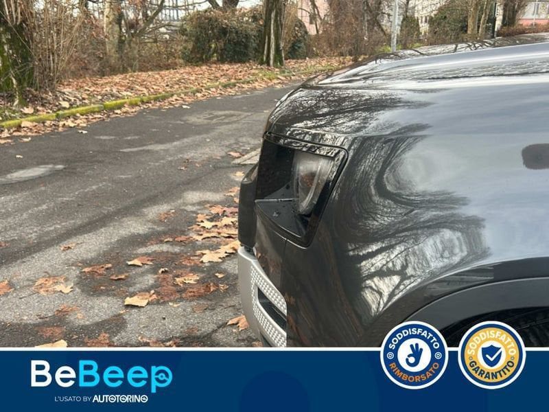 Land Rover Defender 2022