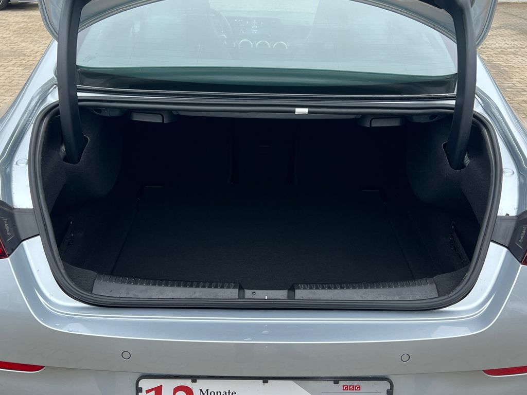 Mercedes-Benz CLA 200 2025