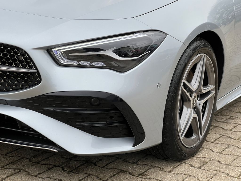 Mercedes-Benz CLA 200 2025