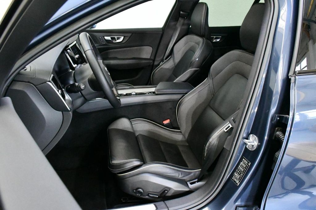 Volvo V60 Cross Country 2022