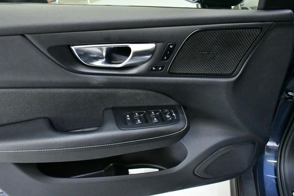 Volvo V60 Cross Country 2022