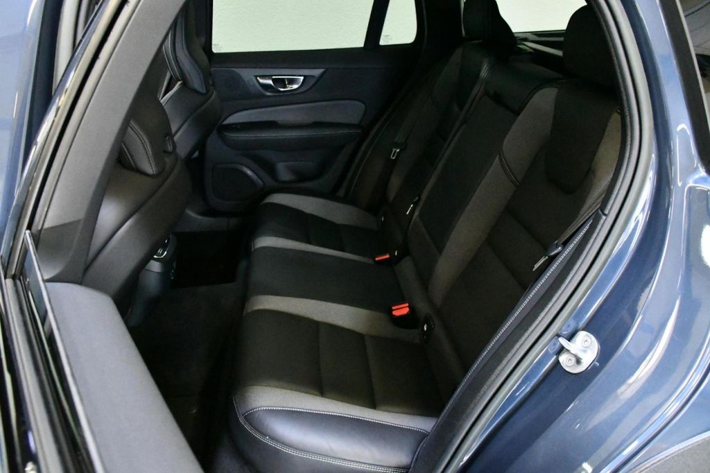 Volvo V60 Cross Country 2022