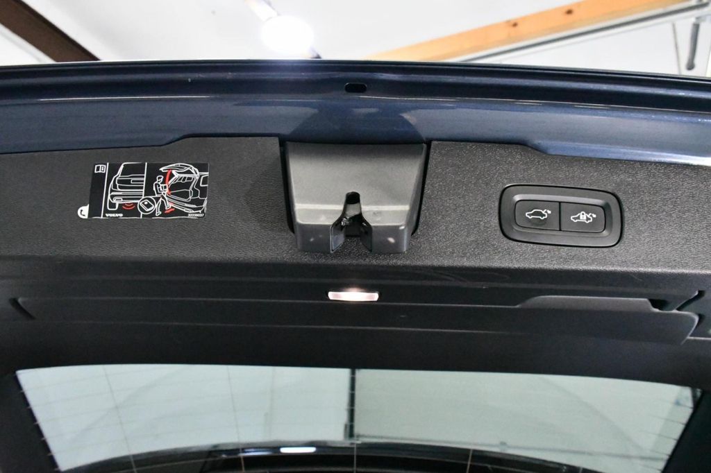 Volvo V60 Cross Country 2022