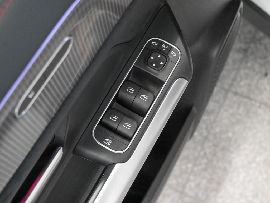 Mercedes-Benz EQA 2023