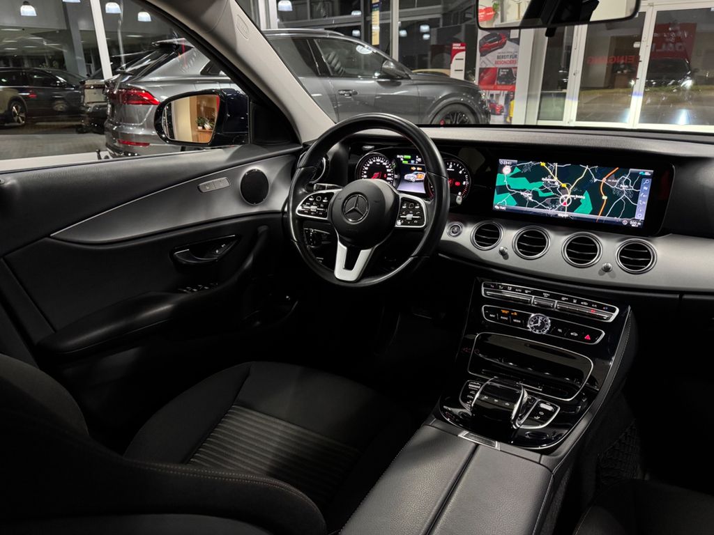 Mercedes-Benz E 300 2020