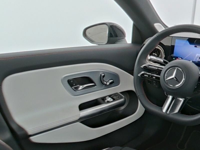 Mercedes-Benz CLA 250 2025