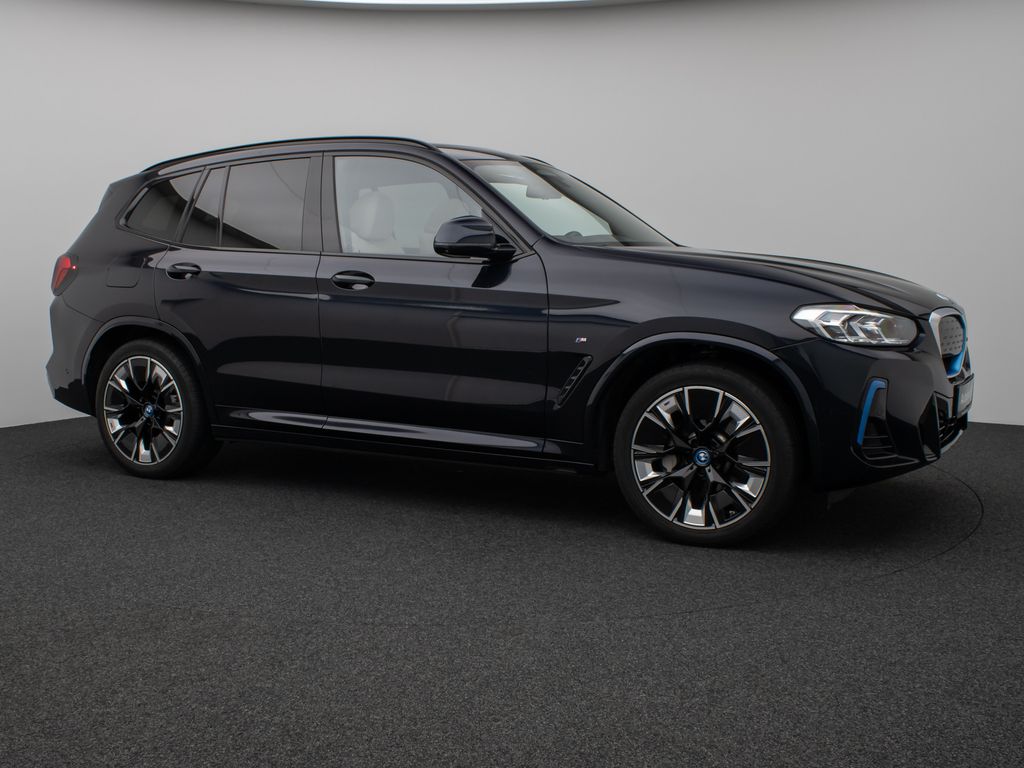 BMW iX3 2022