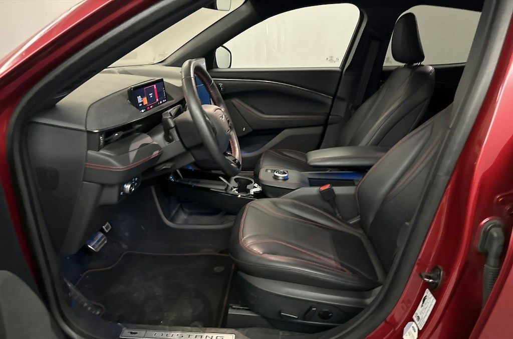 Ford Mustang Mach-E 2021