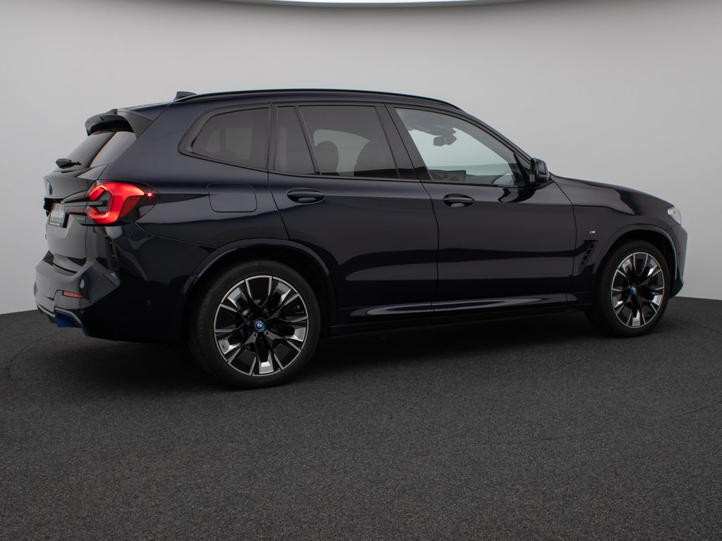 BMW iX3 2022