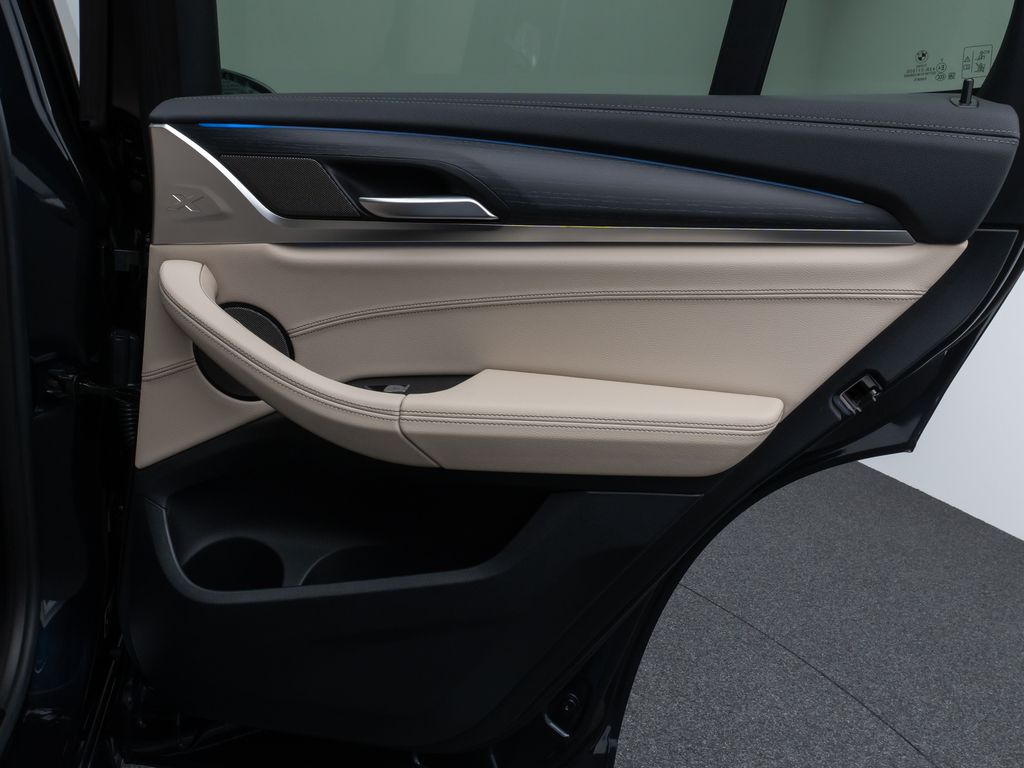 BMW iX3 2022