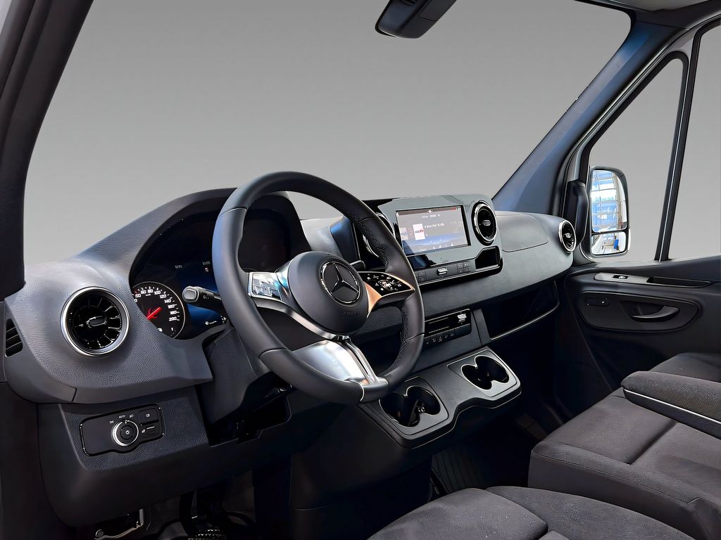 Mercedes-Benz Sprinter 2025
