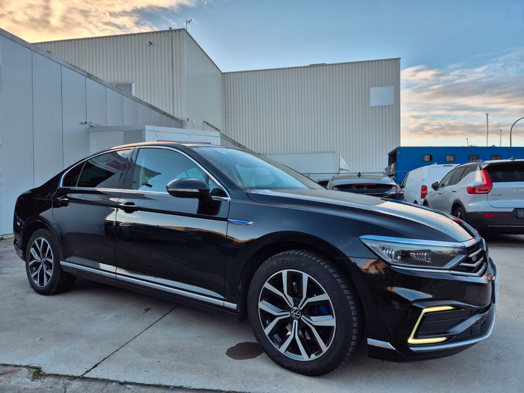 Volkswagen Passat 2021