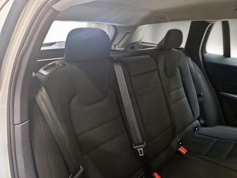 Volvo V60 2021