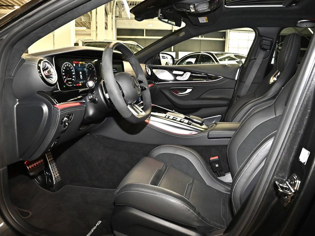 Mercedes-Benz AMG GT S 2025