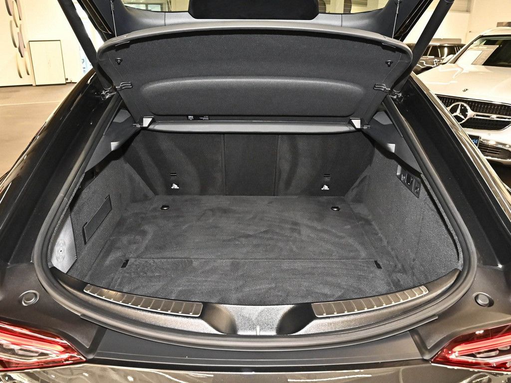 Mercedes-Benz AMG GT S 2025