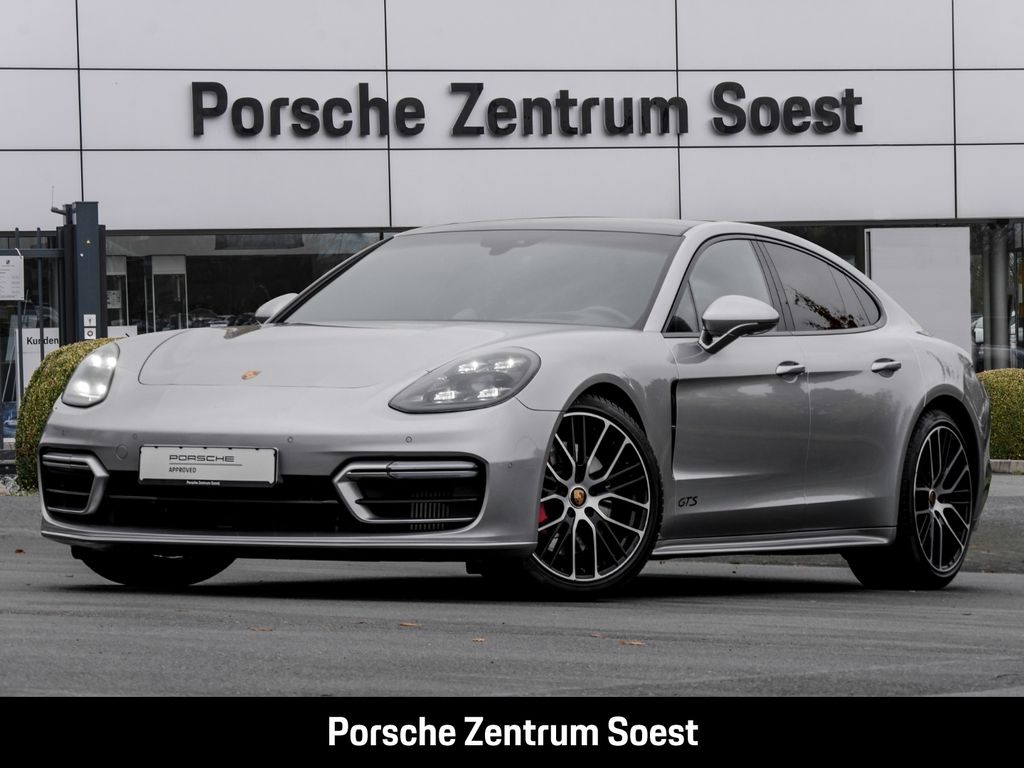 Porsche Panamera 2021