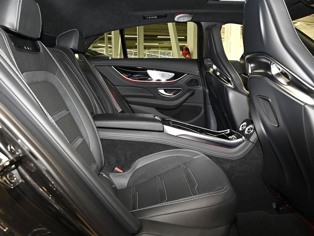 Mercedes-Benz AMG GT S 2025