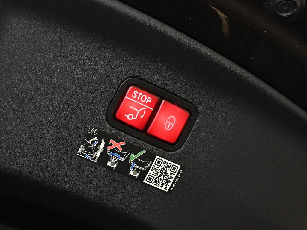 Mercedes-Benz AMG GT S 2025