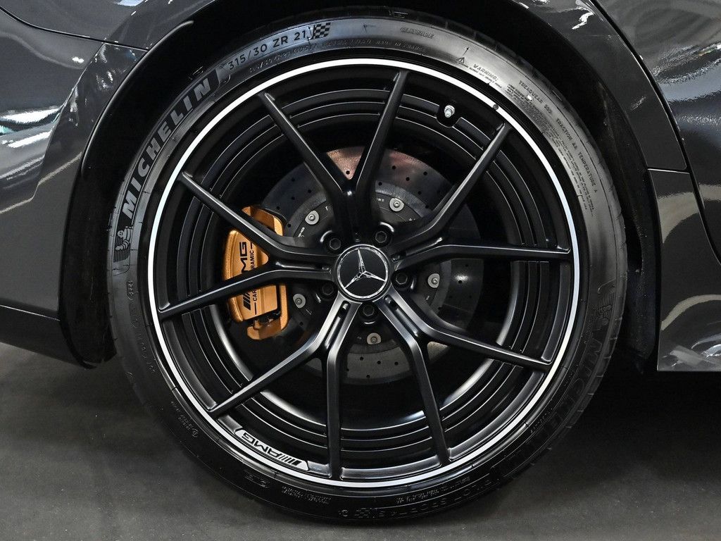 Mercedes-Benz AMG GT S 2025