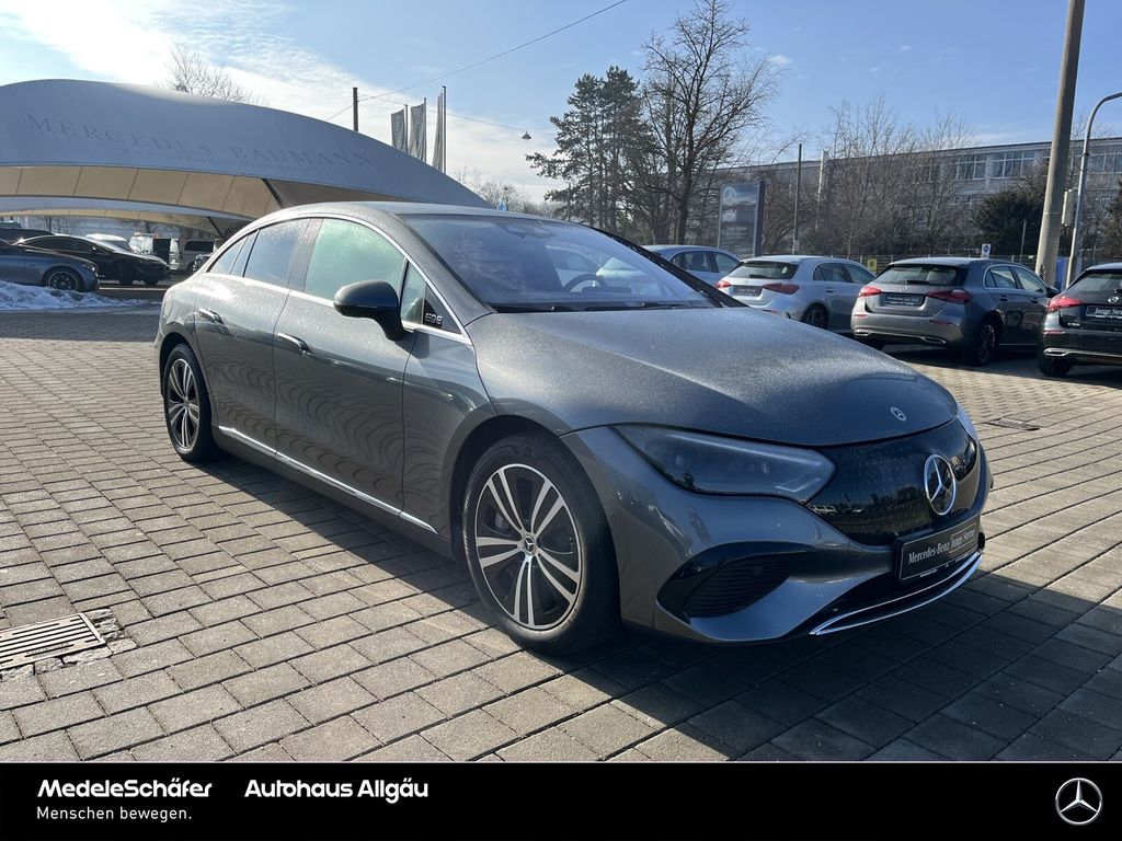 Mercedes-Benz EQE 2024