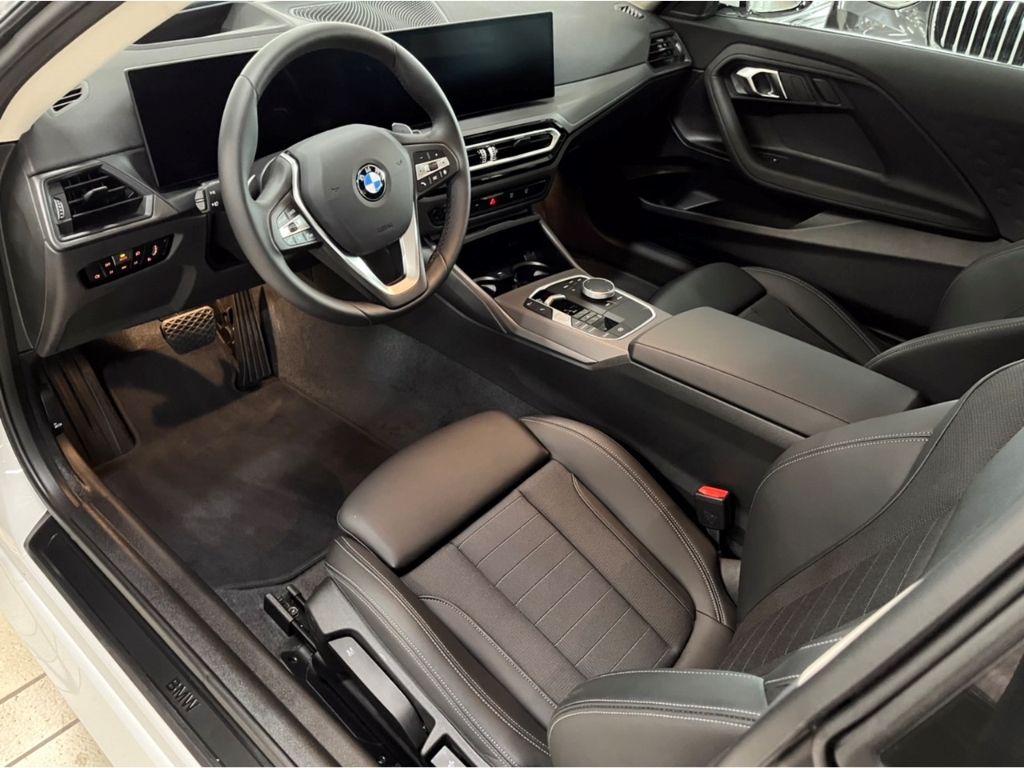BMW 220 2024