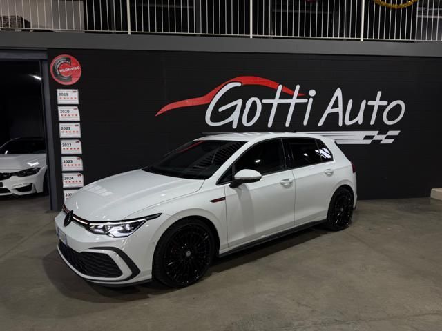 Volkswagen Golf 2021