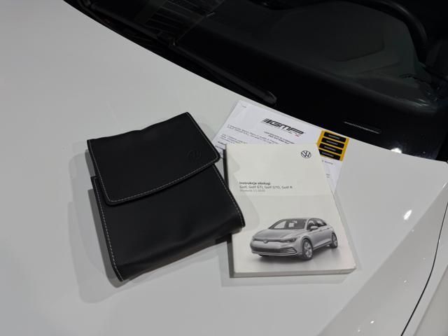 Volkswagen Golf 2021
