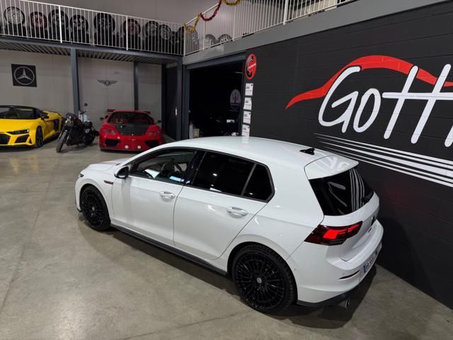 Volkswagen Golf 2021