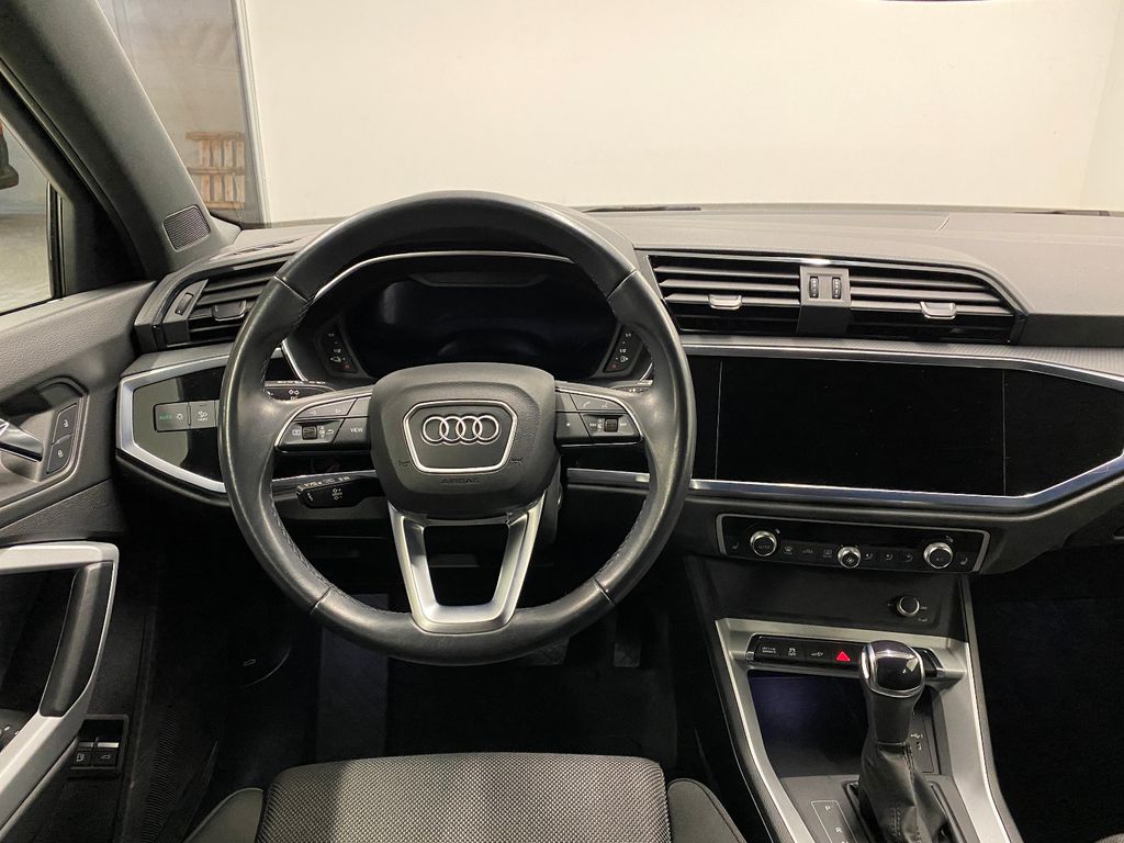 Audi Q3 2021