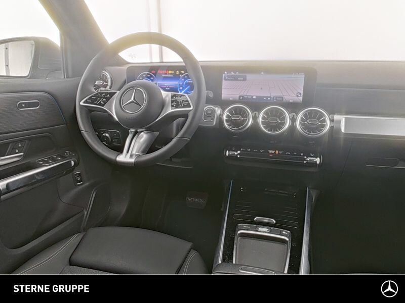 Mercedes-Benz EQB 2024