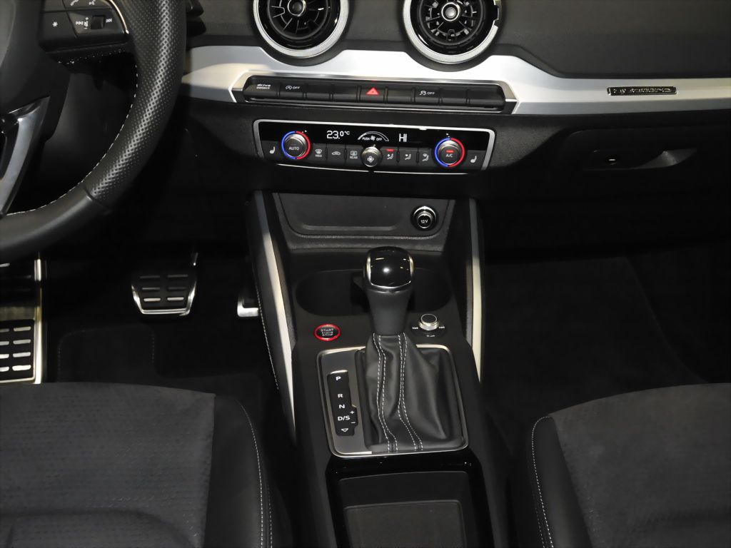 Audi SQ2 2024