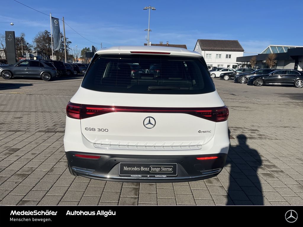 Mercedes-Benz EQB 2024