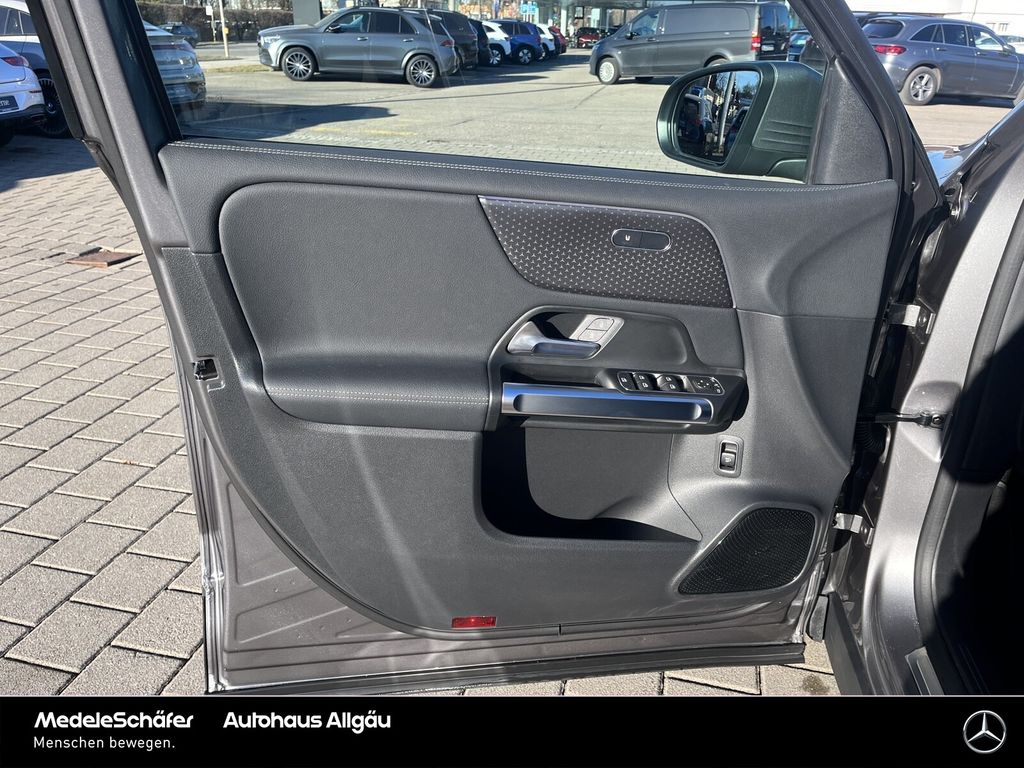 Mercedes-Benz EQB 2024