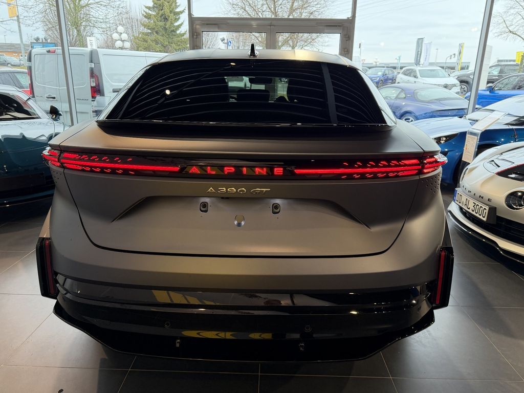 Alpine A390