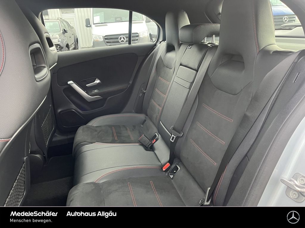 Mercedes-Benz A 220 2024