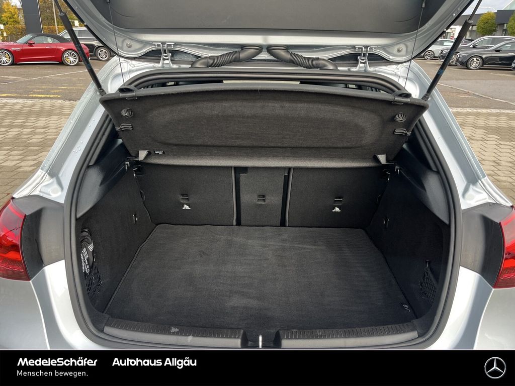 Mercedes-Benz A 220 2024