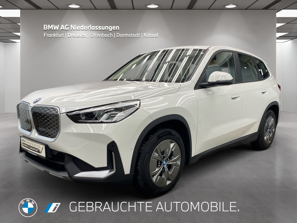 BMW iX1 2023