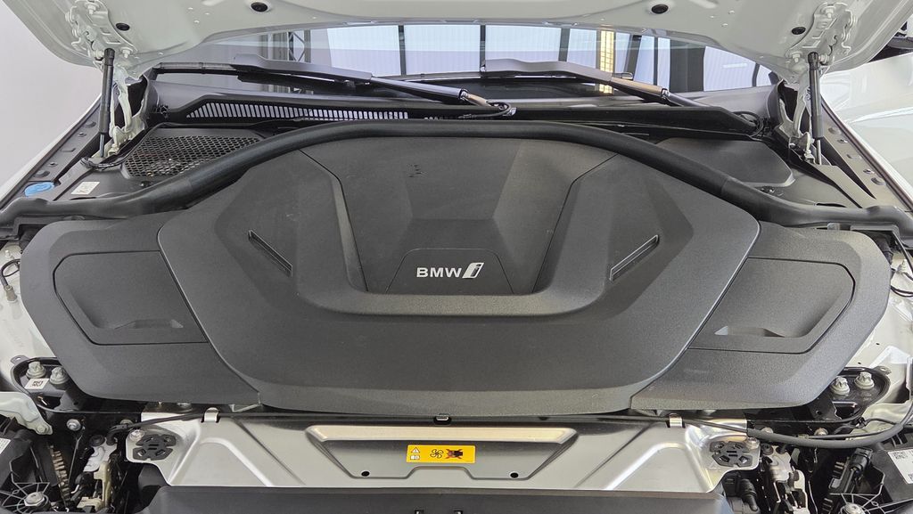BMW i4 2025