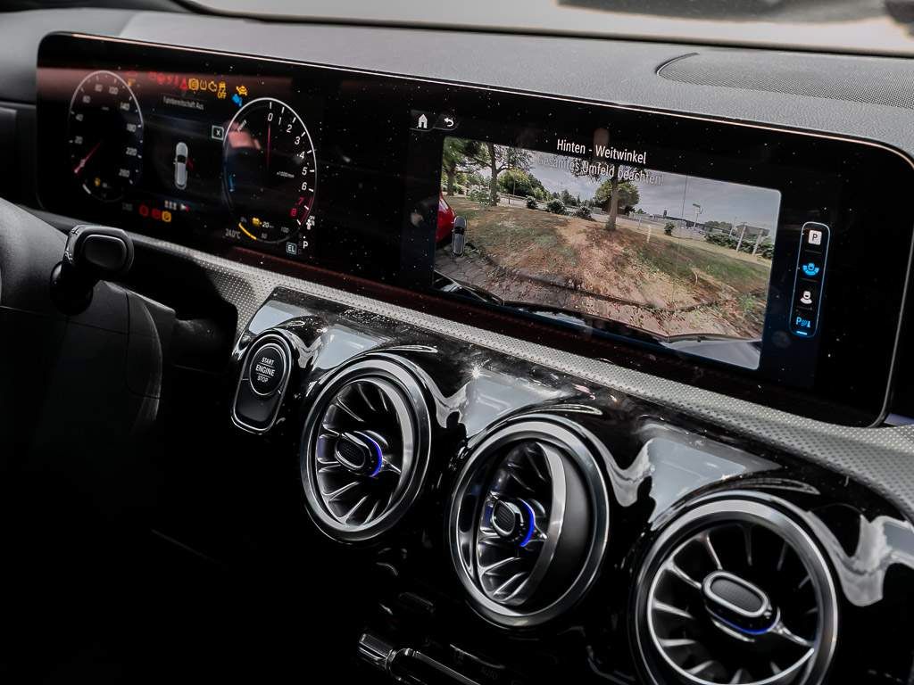 Mercedes-Benz A 250 2024